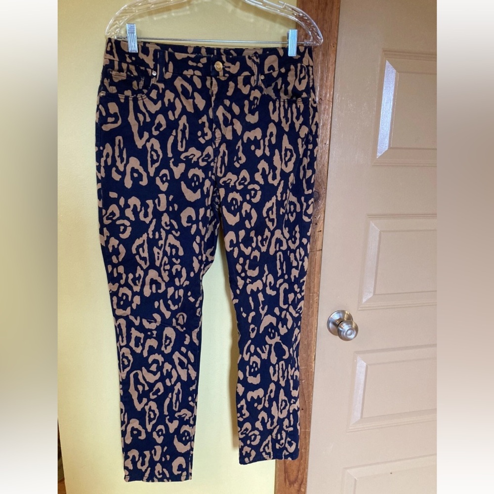 Chico’s So Slimming Girlfriend Ankle blue cheetah pants size 1 (US size M/8) - Picture 1 of 8